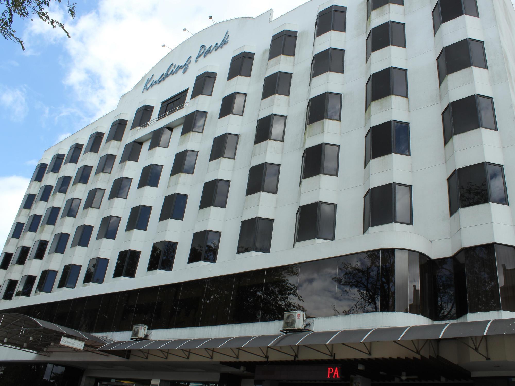 Kuching Park Hotel Exterior foto